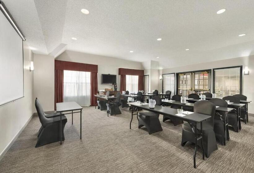 בית מלון כפרי Country Inn & Suites By Radisson, Kansas City At Village West, Ks