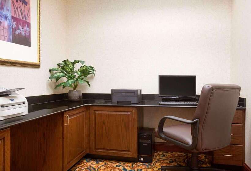 فندق Country Inn & Suites By Radisson, Lexington Park , Md