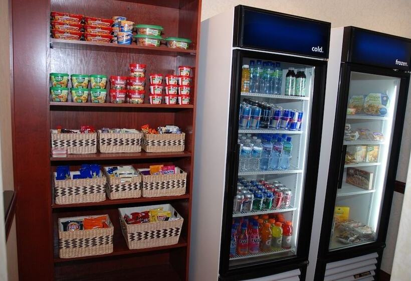 فندق Country Inn & Suites By Radisson, Lexington Park , Md