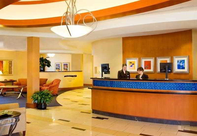 בית מלון כפרי Courtyard San Diego Airport/liberty Station