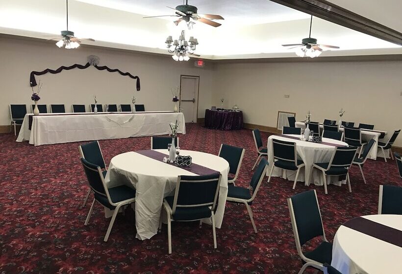 فندق Days Inn By Wyndham Grove