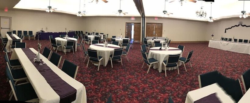 فندق Days Inn By Wyndham Grove