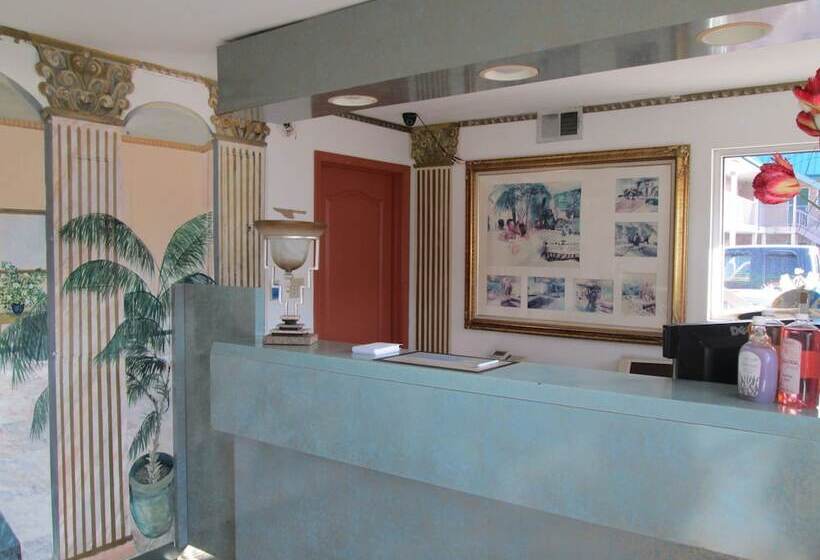 בית מלון כפרי Delux Inn & Suites