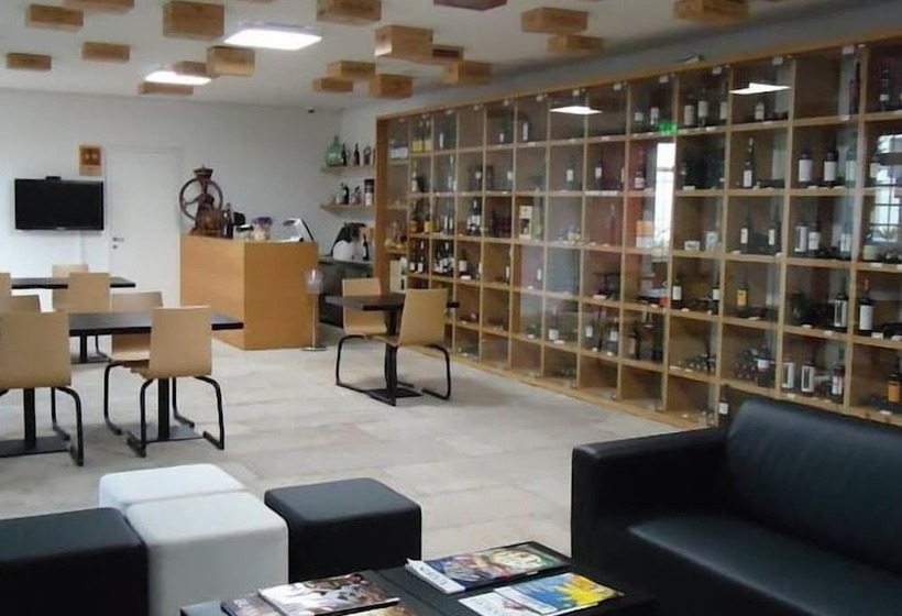 호텔 Design & Wine