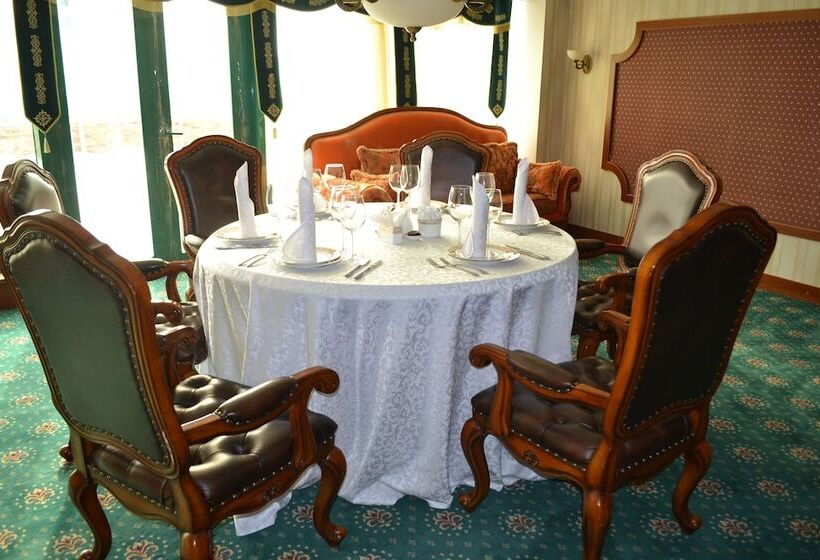 Diplomat Hotel By Ag Hotels Group