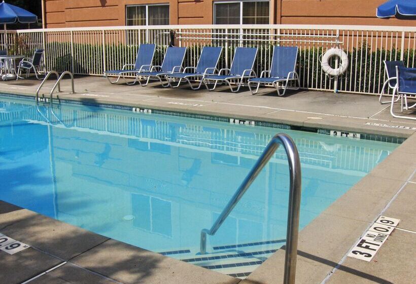 호텔 Extended Stay America Select Suites   Atlanta   Buckhead