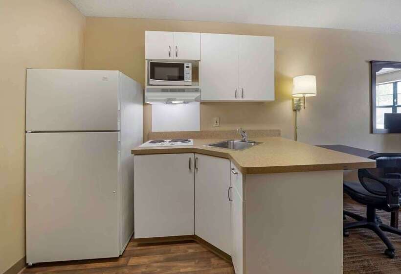 בית מלון כפרי Extended Stay America Suites  Oklahoma City  Nw Expressway