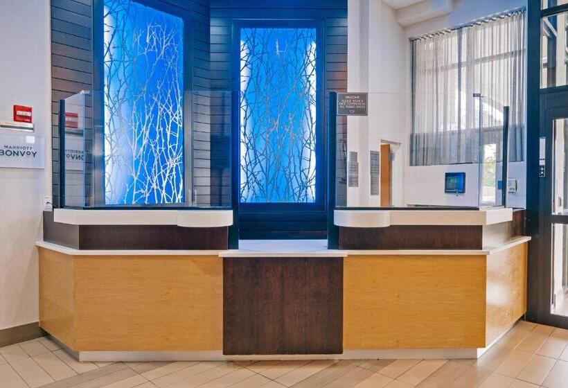 Отель Fairfield Inn By Marriott New York Laguardia Airport/astoria