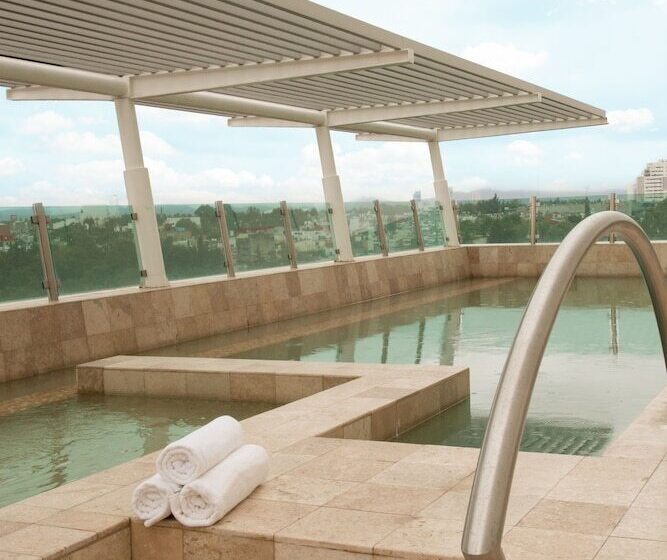 فندق Fiesta Inn Puebla Las Animas