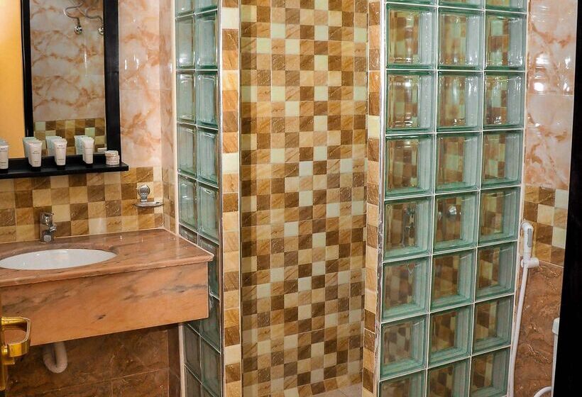 Hotel Golden Tulip Stonetown Boutique