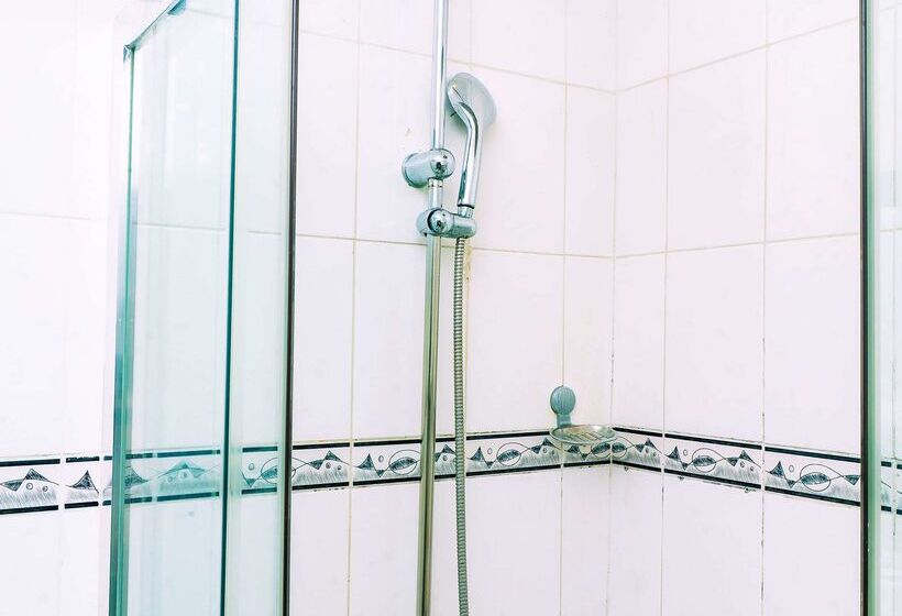 Hotel Golden Tulip Stonetown Boutique