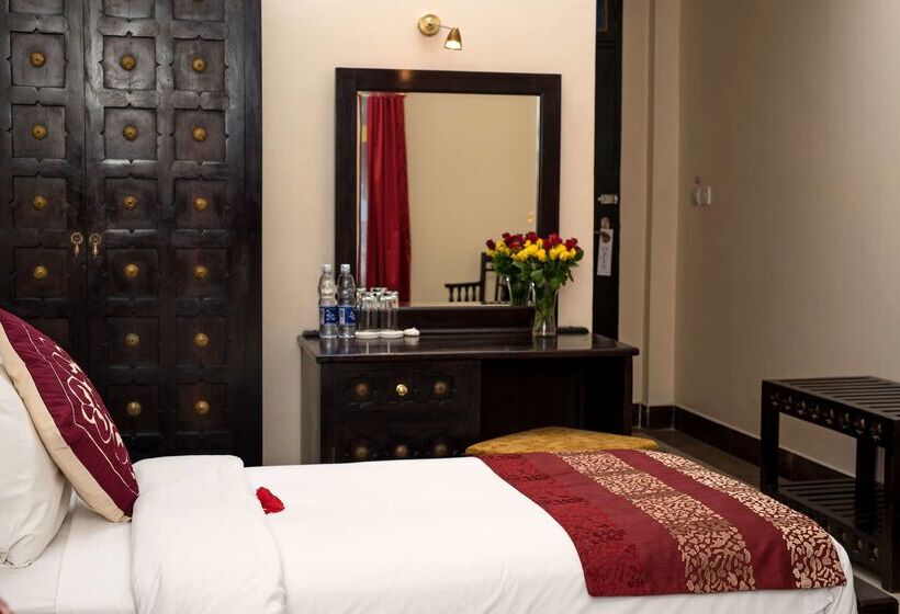 Hotel Golden Tulip Stonetown Boutique