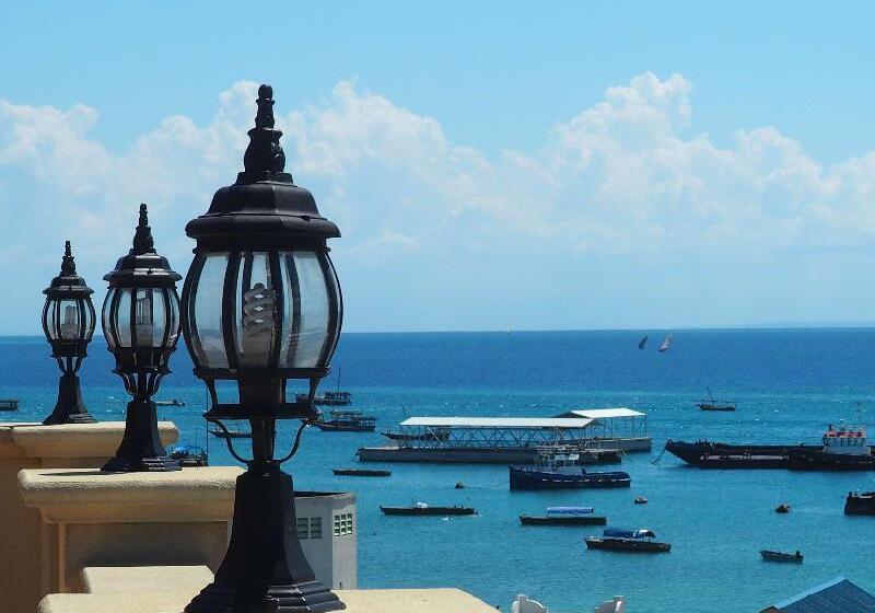 Hotel Golden Tulip Stonetown Boutique