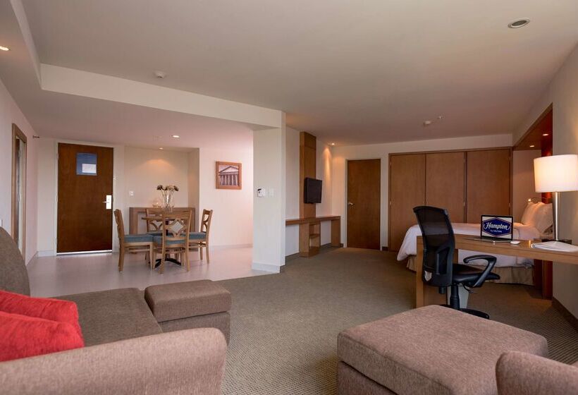 酒店 Hampton Inn By Hilton Guadalajara/expo