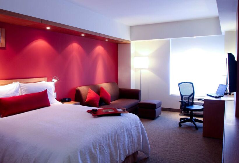 酒店 Hampton Inn By Hilton Guadalajara/expo