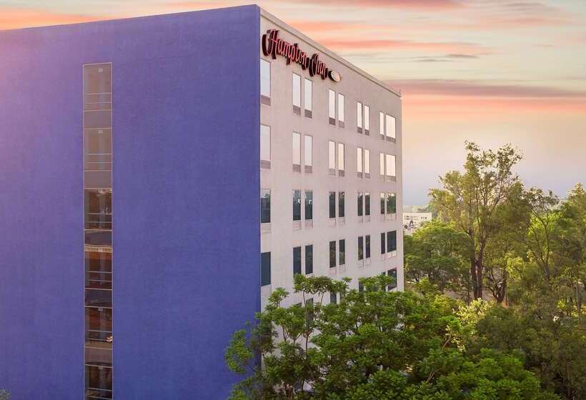 酒店 Hampton Inn By Hilton Guadalajara/expo