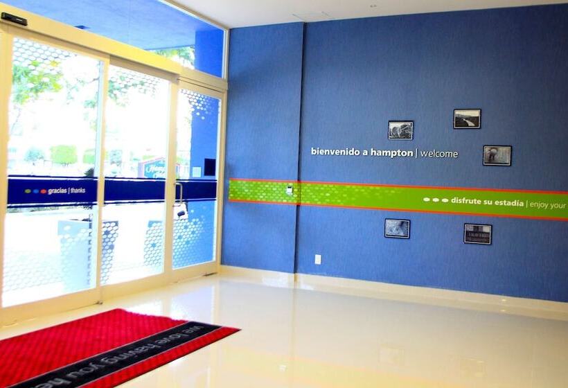 酒店 Hampton Inn By Hilton Guadalajara/expo