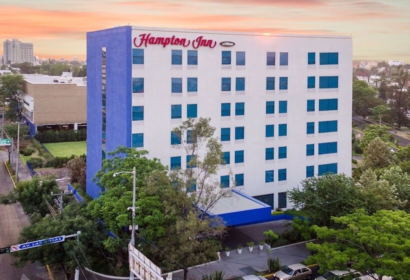 酒店 Hampton Inn By Hilton Guadalajara/expo