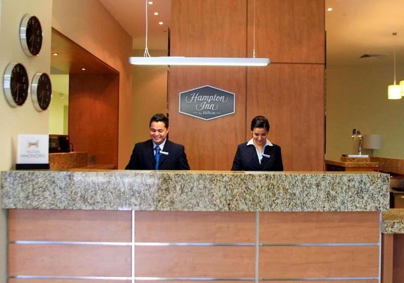 酒店 Hampton Inn By Hilton Guadalajara/expo