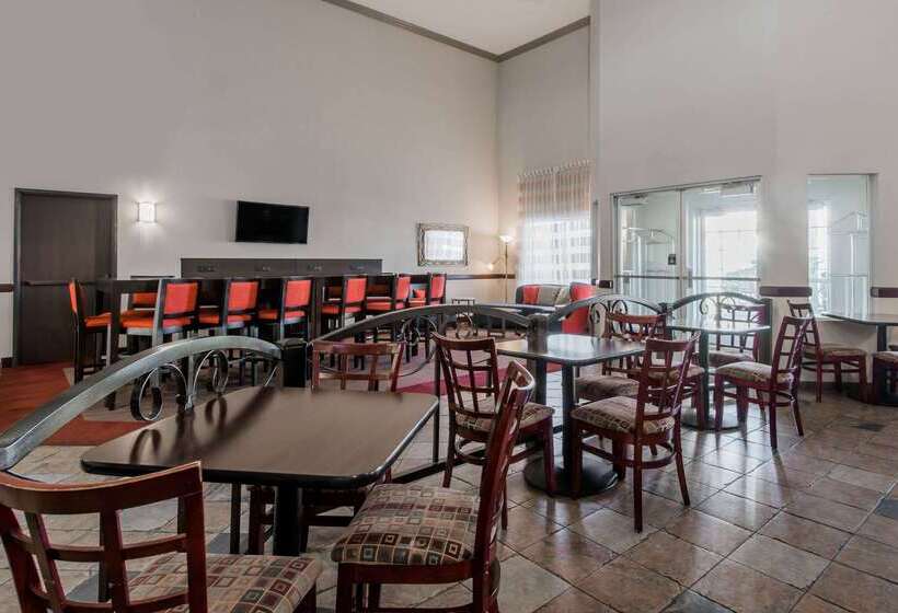 Отель Hawthorn Suites Las Vegas