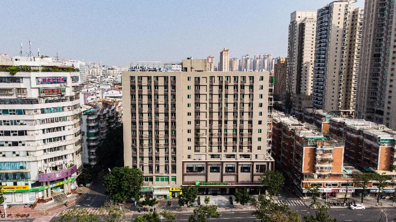 هتل Holiday Inn Express Shantou City Center, An Ihg
