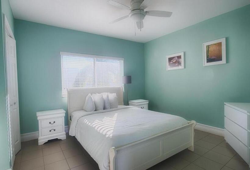 هتل Hollywood Beachside Boutique Suite