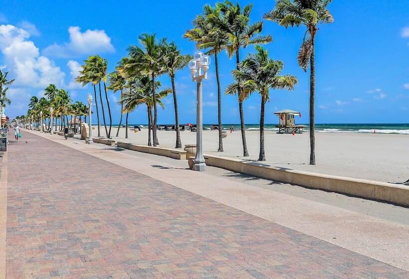 호텔 Hollywood Beachside Boutique Suite