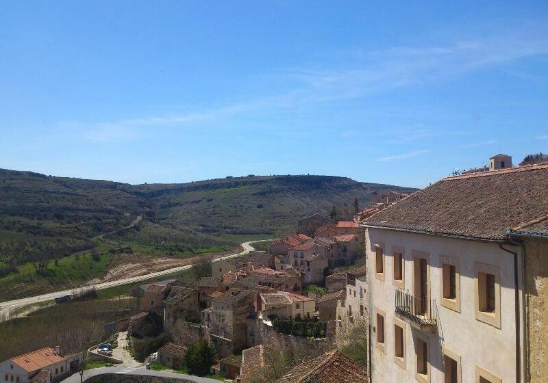 فندق Hospederia Los Templarios