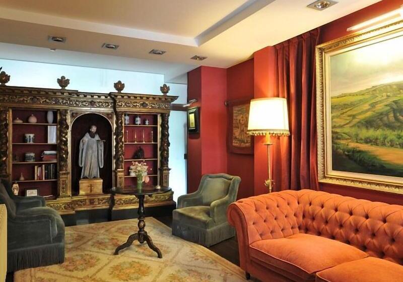 فندق Hospederia Los Templarios