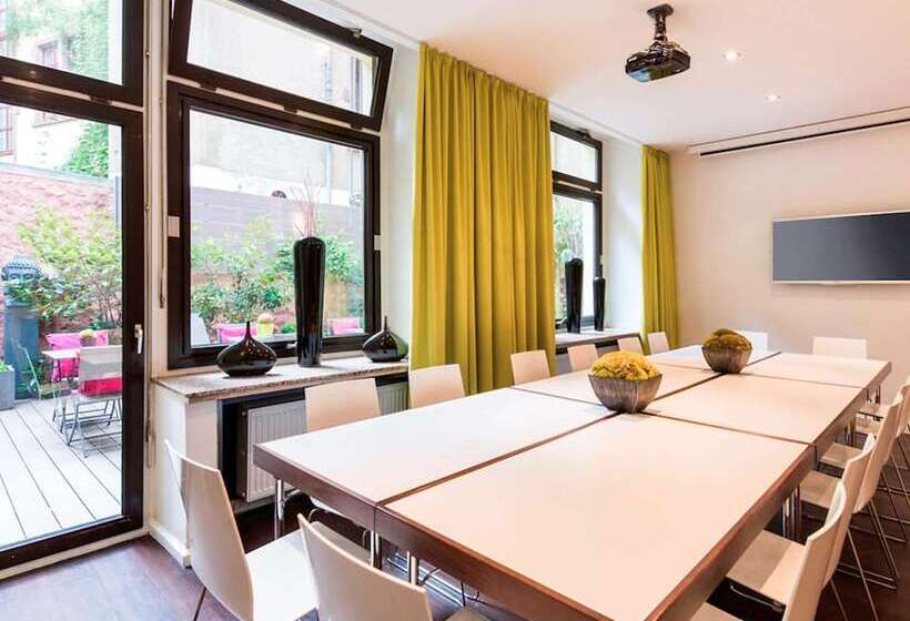 فندق Ibis Styles Frankfurt City