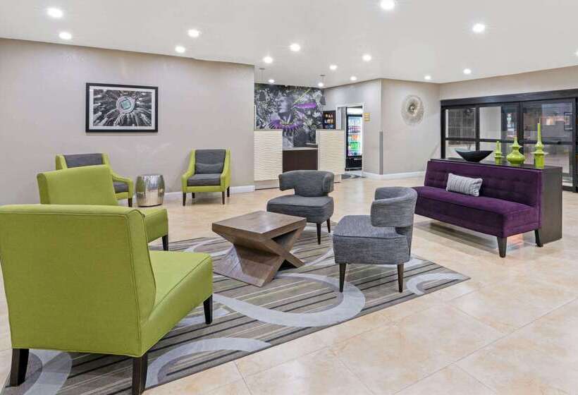 فندق La Quinta By Wyndham Ada