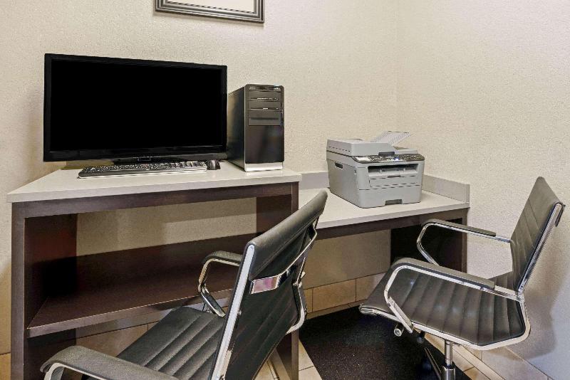 فندق La Quinta By Wyndham Ada