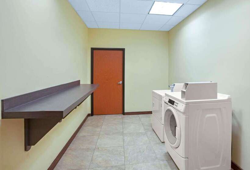 فندق La Quinta By Wyndham Pasadena North