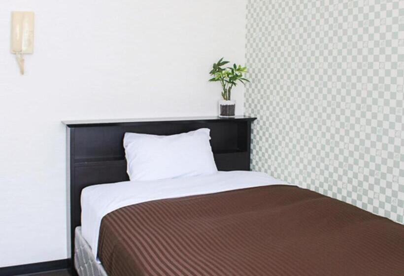 هتل Livemax Budget Higashi Ueno