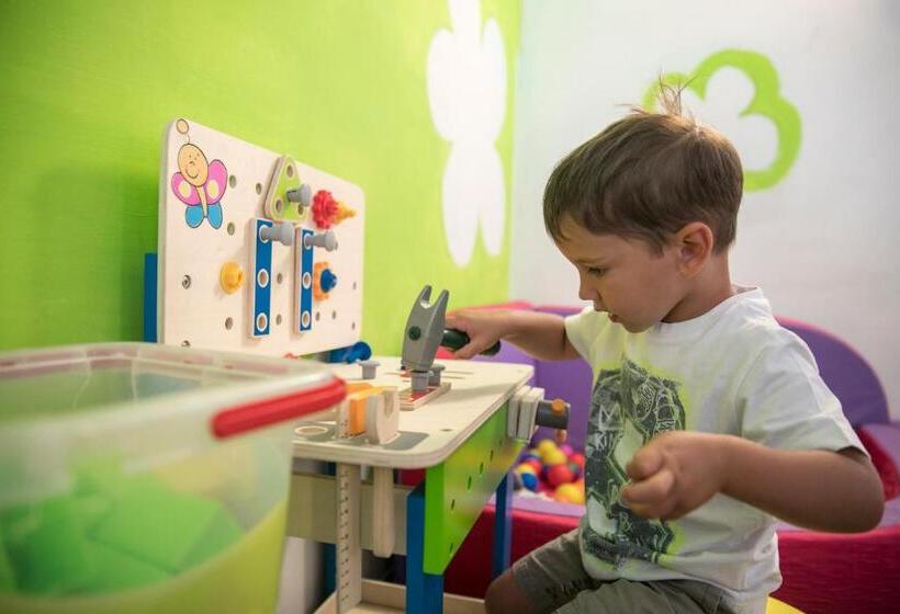 فندق Luna Bianca Folgaria