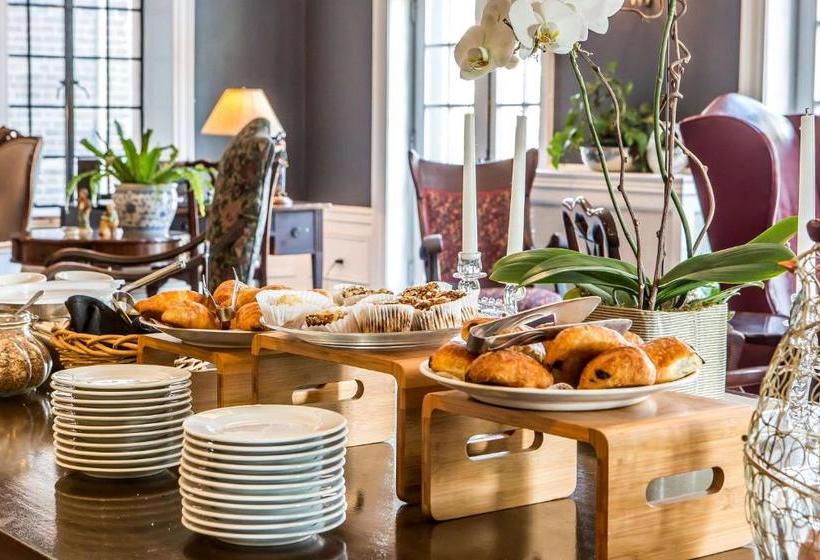 فندق Margarita European Inn, Ascend  Collection