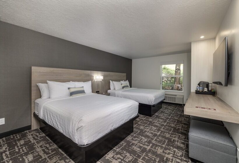 בית מלון כפרי Montclair Inn & Suites At Zion National Park