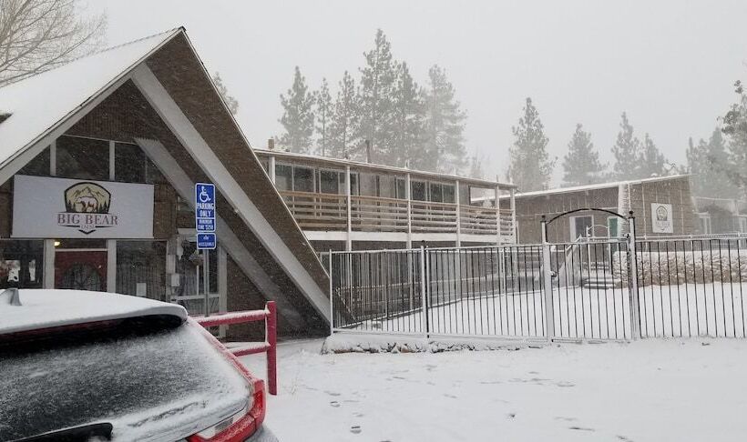 ホテル Studio 9 Big Bear