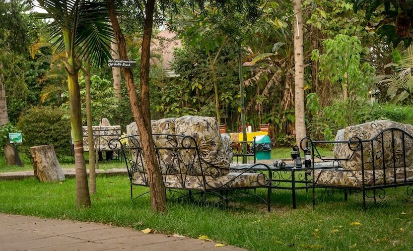 هتل Arusha Planet Lodge