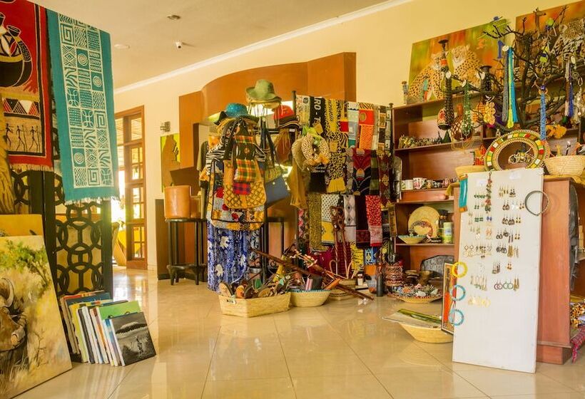 هتل Arusha Planet Lodge