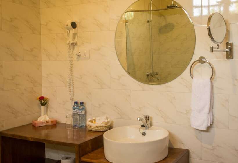 هتل Arusha Planet Lodge