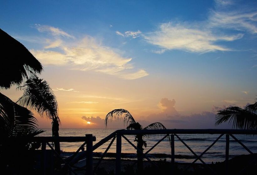 ホテル Punta Piedra Beach Posada