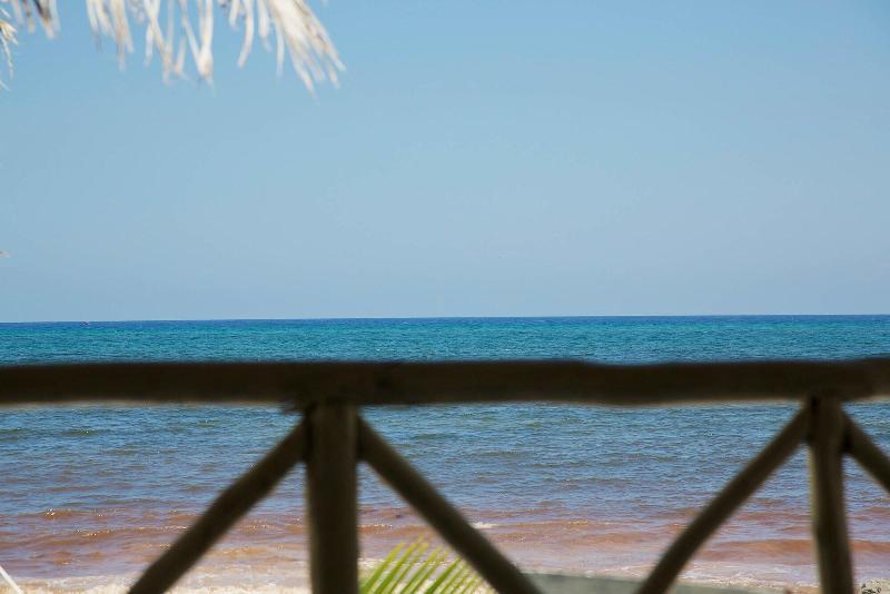 ホテル Punta Piedra Beach Posada