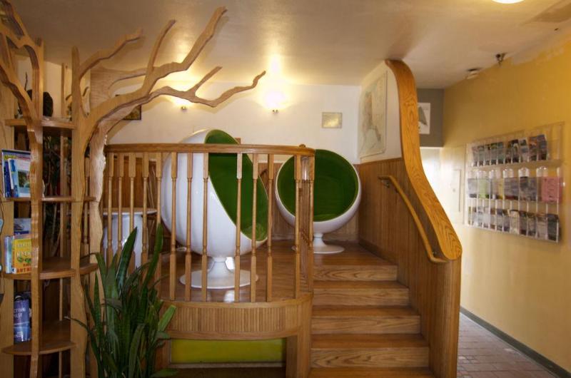 فندق Qupqugiaq Inn