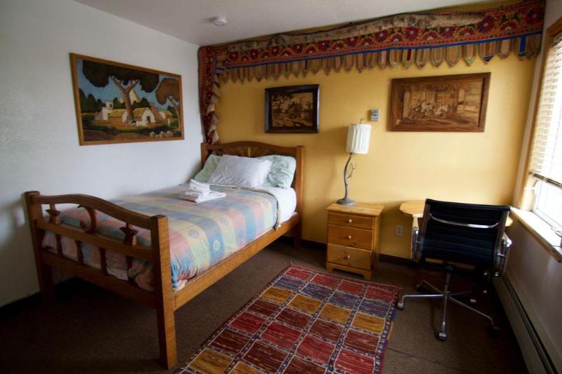 فندق Qupqugiaq Inn