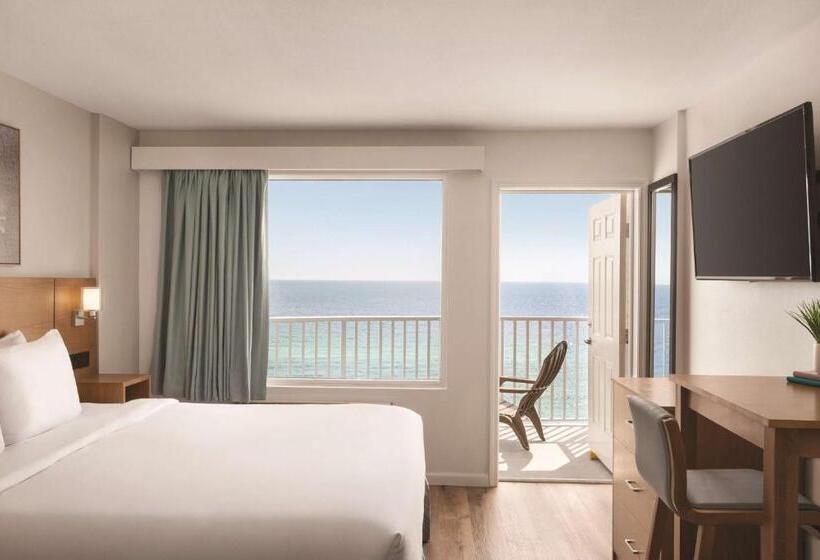 Отель Radisson Panama City Beach  Oceanfront