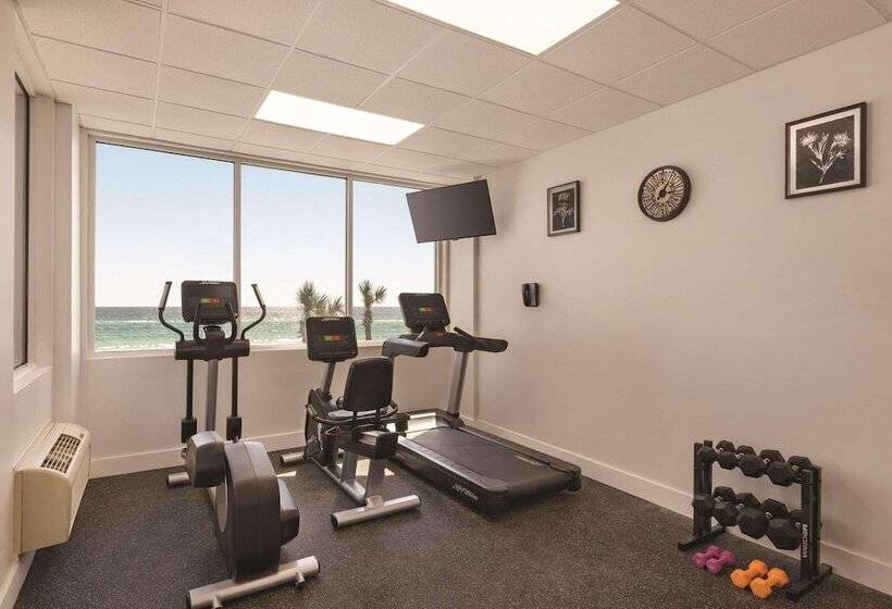 בית מלון כפרי Radisson Panama City Beach Oceanfront