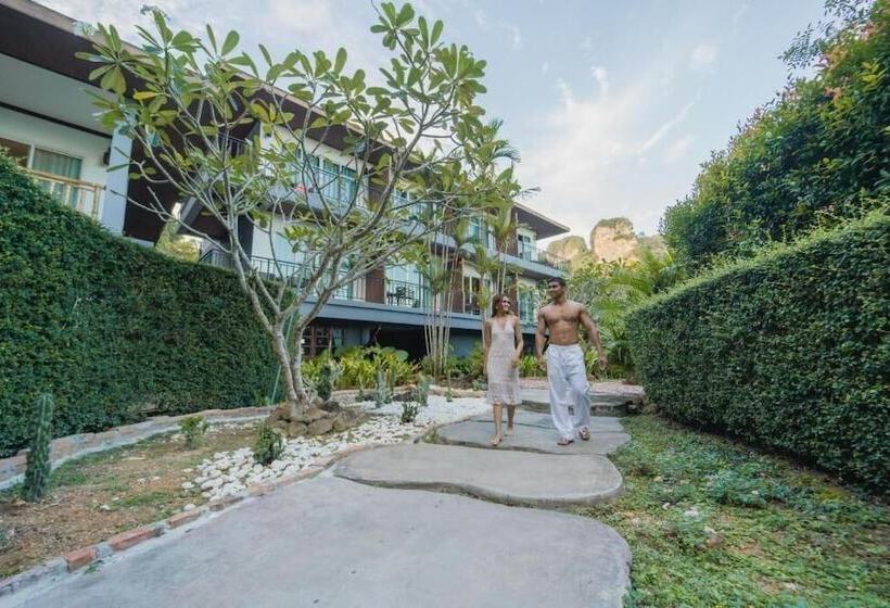 فندق Railay Phutawan Resort