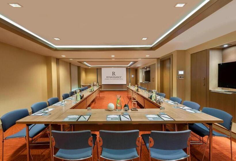 هتل Renaissance Istanbul Polat Bosphorus