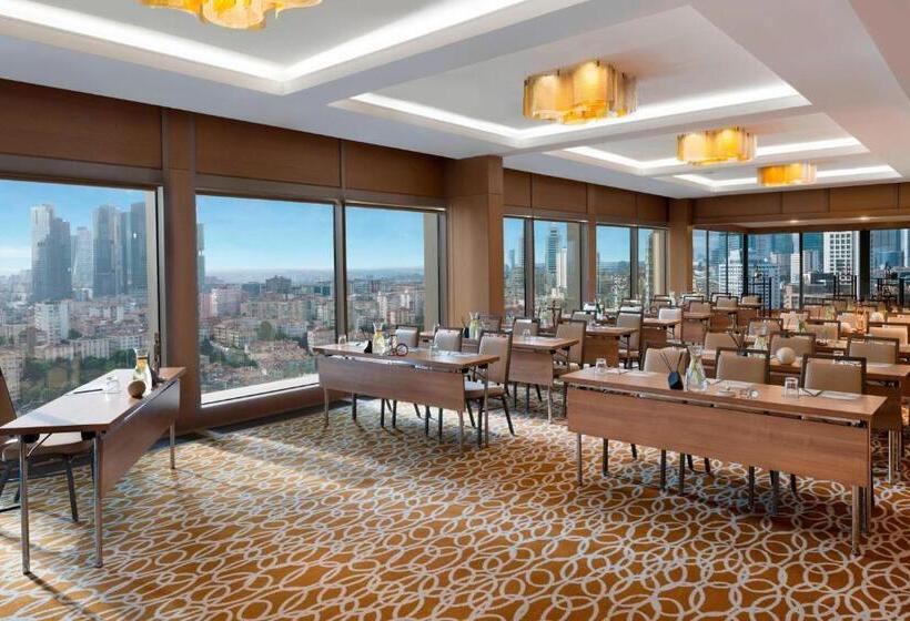 هتل Renaissance Istanbul Polat Bosphorus